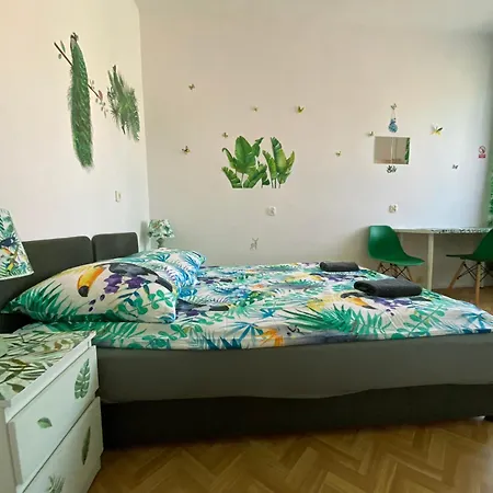 Jungle Апартаменты *